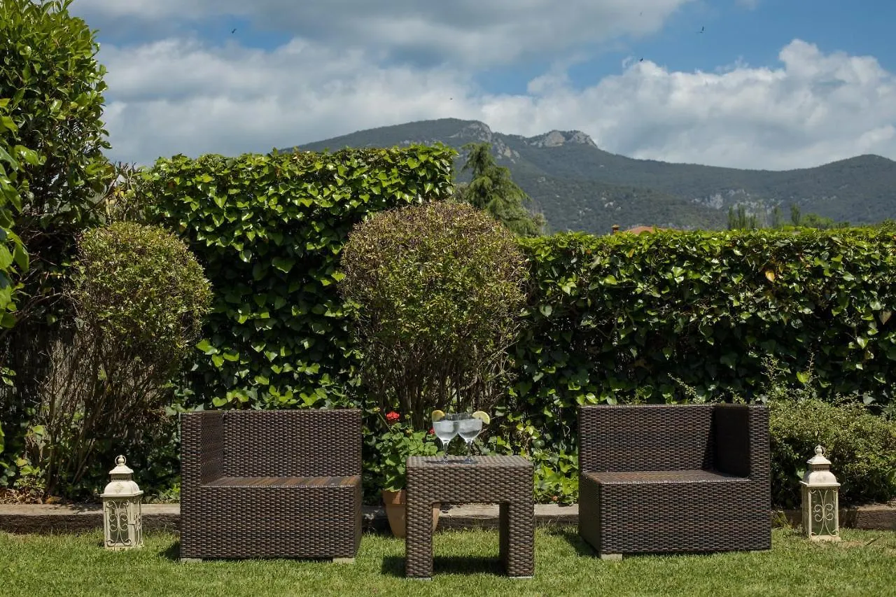 Hotel Alta Garrotxa Tortella 2*,